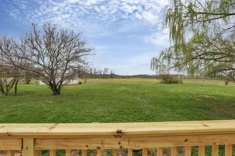 Exterior - 6769 Ludwig Dresback Rd, Circleville, OH 43113 photo 11 of 16