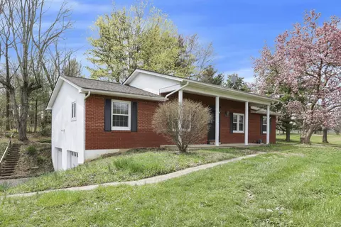 8015 Alspach Rd NW, Lancaster, OH 43130