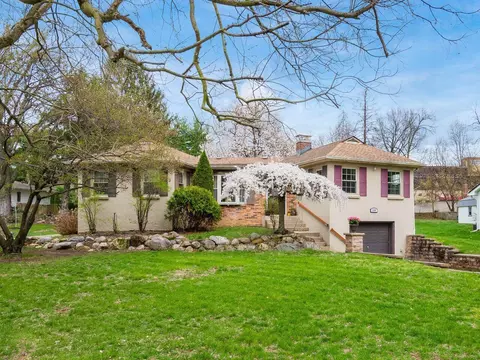150 N West St, Westerville, OH 43081