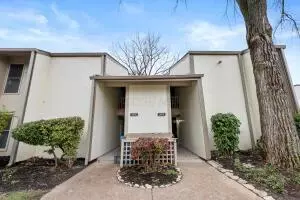 1474 Cliff Ct #18/ C, Columbus, OH 43204
