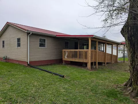 98 Peggy St, Roseville, OH 43777