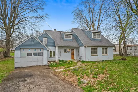 1384 Moler Rd, Columbus, OH 43207