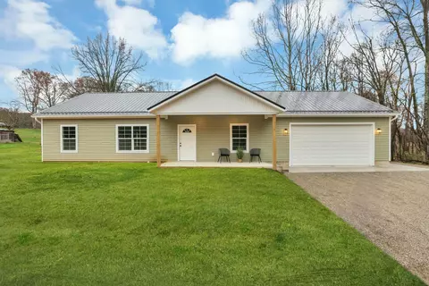 Exterior - 18 Sinalda Ave SE, Newark, OH 43055 photo 2 of 8