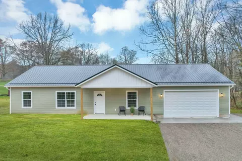 Exterior - 18 Sinalda Ave SE, Newark, OH 43055 photo 5 of 8