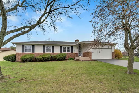 1245 Bradshire Dr, Columbus, OH 43220