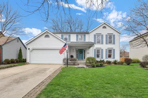 2923 Honeysuckle Ln, Hilliard, OH 43026