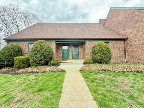 1546 Sandringham Ct, Columbus, OH 43220