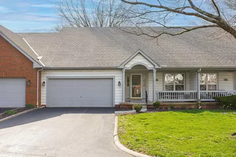 6443 Upper Lake Cir, Westerville, OH 43082
