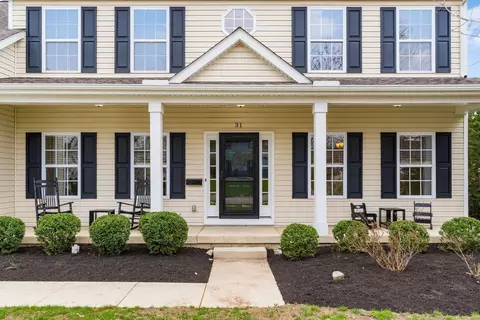 31 Howard Ave, Worthington, OH 43085