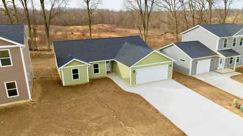 185 Brushwood Dr, Mansfield, OH 44907