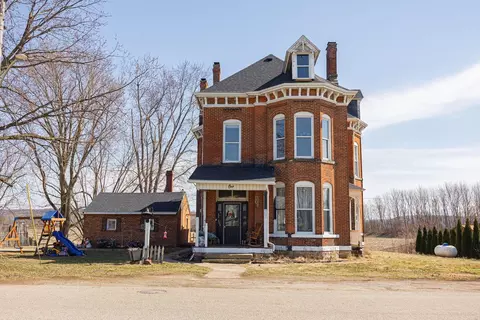 1 Anderson Ave, Frankfort, OH 45628