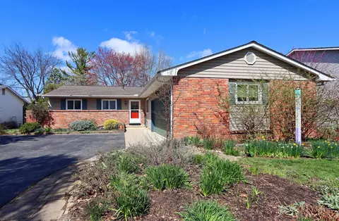 1528 Francisco Rd, Columbus, OH 43220