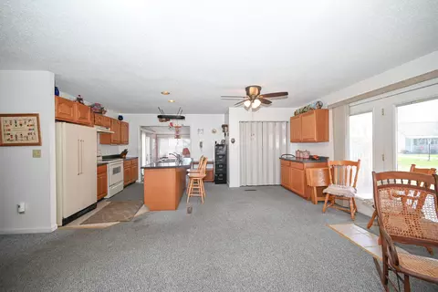 Kitchen - 994 Amherst Dr, Marion, OH 43302 photo 1 of 4