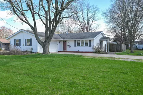 Exterior - 994 Amherst Dr, Marion, OH 43302 photo 2 of 12