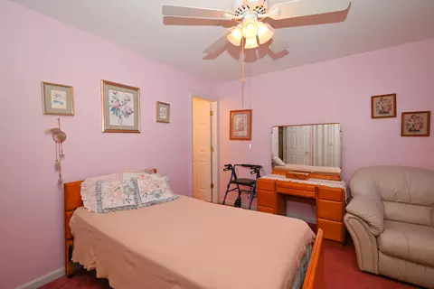Bedroom - 994 Amherst Dr, Marion, OH 43302 photo 3 of 7