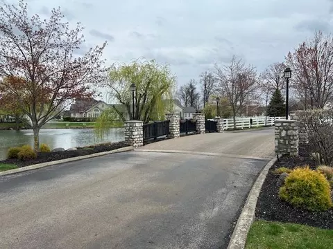 6230 Brickside Dr # 25-623, New Albany, OH 43054