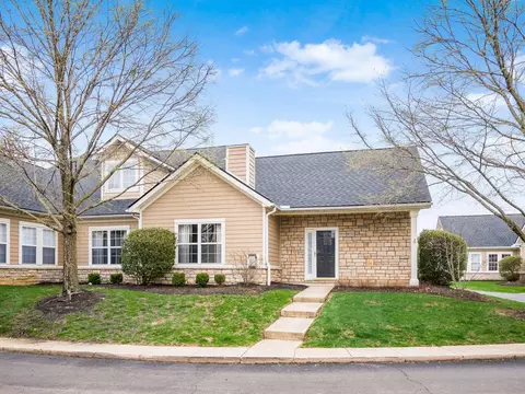 8052 Flint Run Pl, Columbus, OH 43235