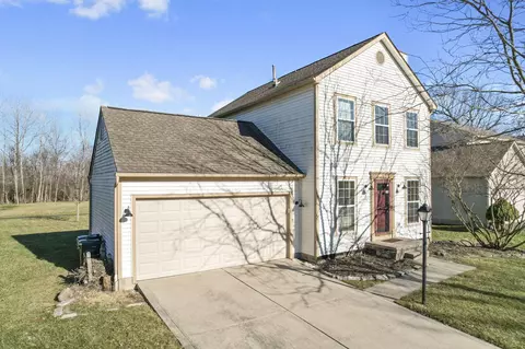 3528 Vintage Woods Dr, Hilliard, OH 43026