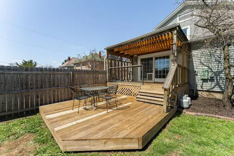 Exterior - 75 E Tulane Rd, Columbus, OH 43202 photo 10 of 13