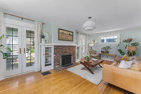 Living - 75 E Tulane Rd, Columbus, OH 43202 photo 1 of 1