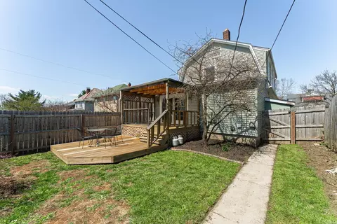 Exterior - 75 E Tulane Rd, Columbus, OH 43202 photo 12 of 13