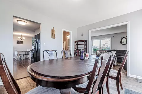 Dining - 6085 Selma Pike, Springfield, OH 45502 photo 3 of 4