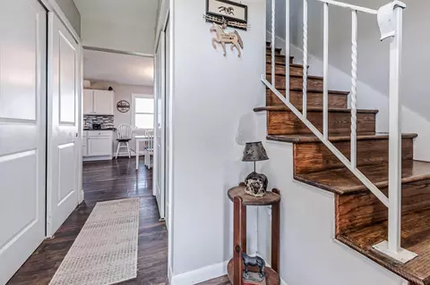 Entry Way - 6085 Selma Pike, Springfield, OH 45502 photo 2 of 2