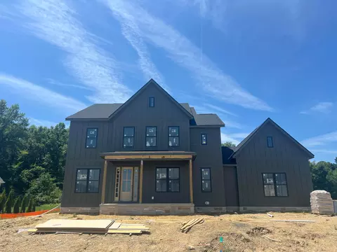 8285 Canopy Glen Dr, Plain City, OH 43064