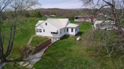 129 Broadway St, Zaleski, OH 45698