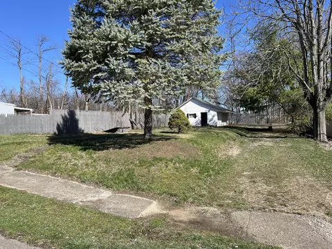 654 Russell Ave, Newark, OH 43055