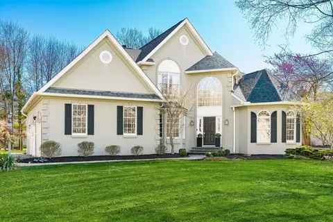 6337 Waterwood Dr, Westerville, OH 43082