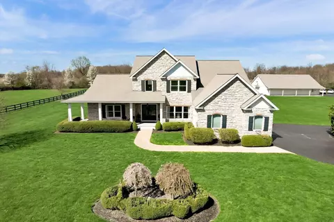 3400 Old Maids Ln SW, Pataskala, OH 43062