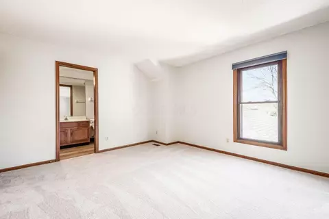 Bedroom - 6677 Willow Grove Pl E, Dublin, OH 43017 photo 4 of 6