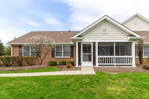 6633 Henschen Cir, Westerville, OH 43082