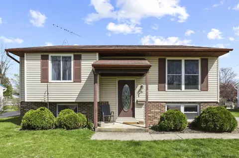 81 Marvin Ln, Delaware, OH 43015