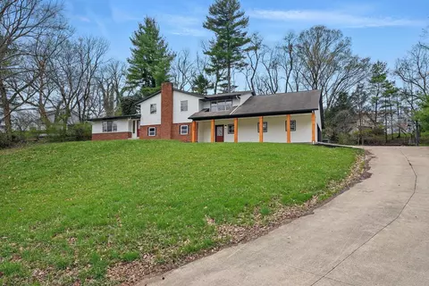539 Yorkshire Dr, Newark, OH 43055