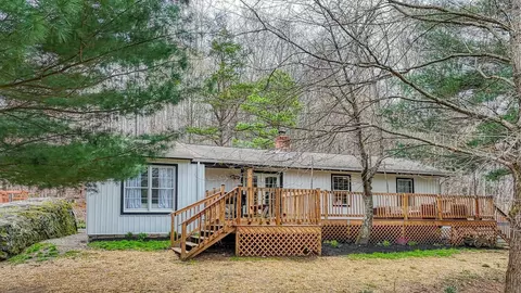 40 Blue Valley Rd SE, Lancaster, OH 43130