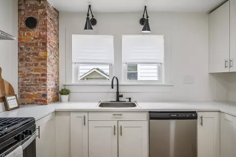 Kitchen - 229 Clover Ave, Marion, OH 43302 photo 2 of 4