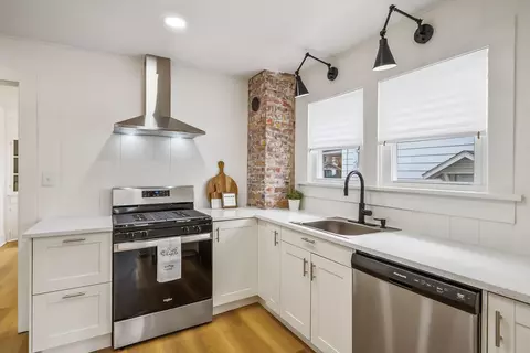 Kitchen - 229 Clover Ave, Marion, OH 43302 photo 1 of 4