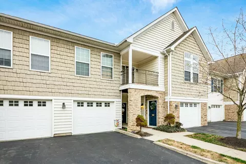 6279 Albany Brooke Dr, Westerville, OH 43081