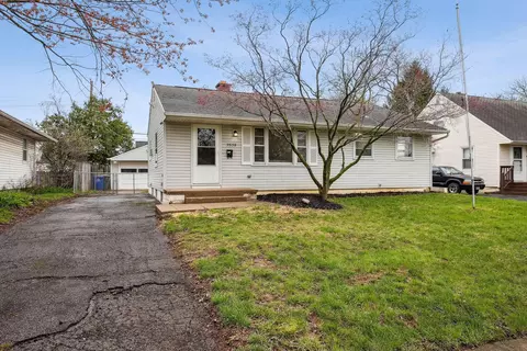 3538 Kenlawn St, Columbus, OH 43224