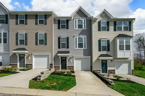 858 Blackcomb Dr, Cincinnati, OH 45244