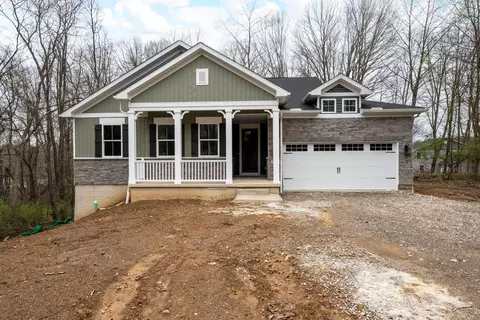 208 Heatherwood Dr, Howard, OH 43028