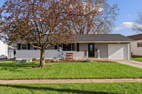 251 Fellows Ave, West Jefferson, OH 43162