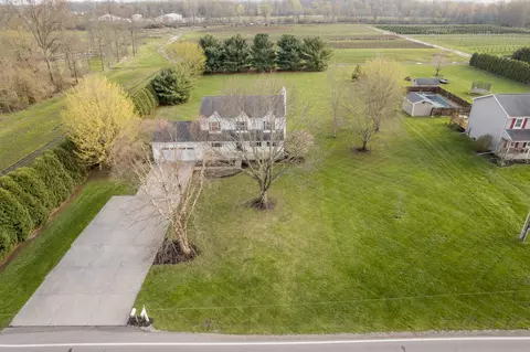 5721 Blacks Rd, Pataskala, OH 43062