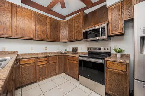 Kitchen - 7586 Dublin Rd, Dublin, OH 43017 photo 1 of 6