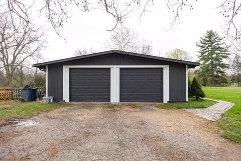 Exterior - 7586 Dublin Rd, Dublin, OH 43017 photo 9 of 27