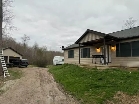 3975 Huddy Rd, Nelsonville, OH 45764