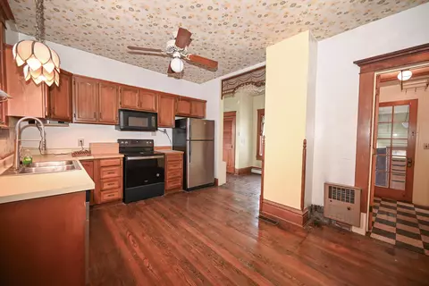 Kitchen - 265 S State St, Marion, OH 43302 photo 1 of 2