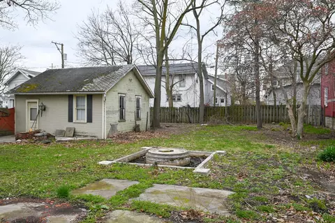 Exterior - 265 S State St, Marion, OH 43302 photo 16 of 20